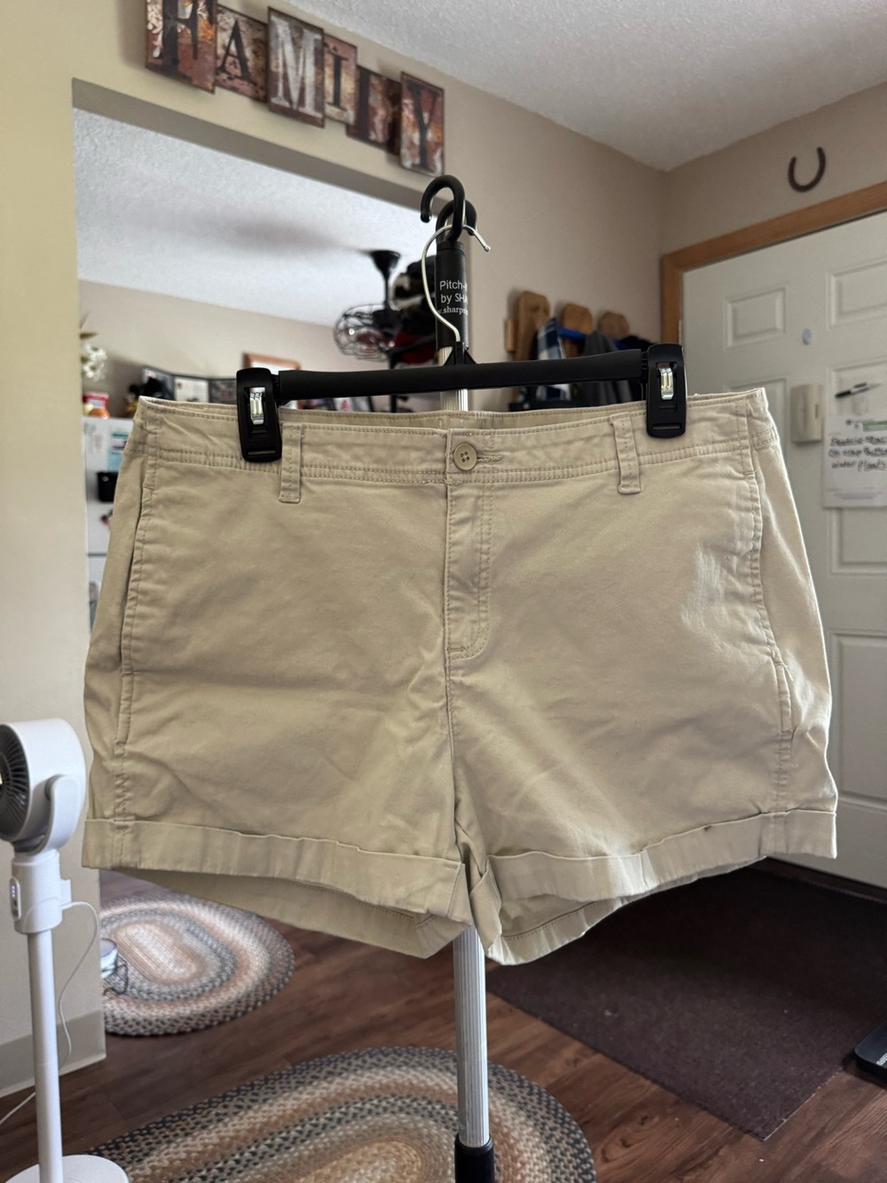 Elle chino khaki Women's Casual Cotton Shorts